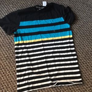 Cute basic tee, new with tags